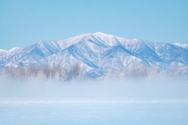 Soğuk sis ve hidaka sıradağları