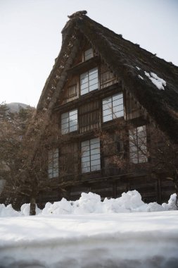 Shirakawago, Japonya kışı.
