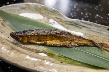 Tatlı soslu tatlı balık.