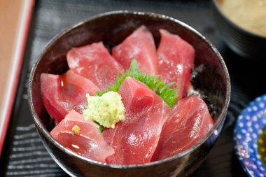 Japonya 'daki lezzetli ton balığı kasesi.
