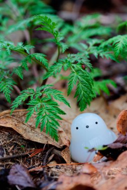 Figurine of long tailed tit