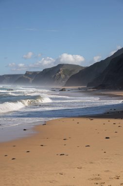 Portekiz 'de inanılmaz bir sahil.