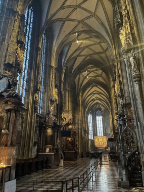 Mimarlık unsurları Viyana 'daki St. Stephen kilisesidir. Yüksek kalite fotoğraf