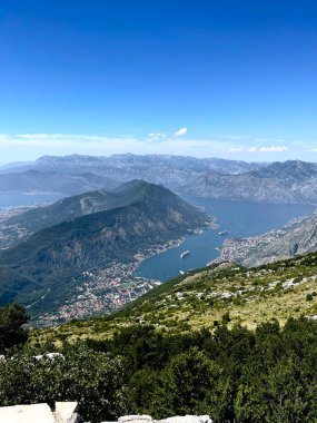 Karadağ 'daki Lovchen Park gözlem güvertesi. Yüksek kalite fotoğraf