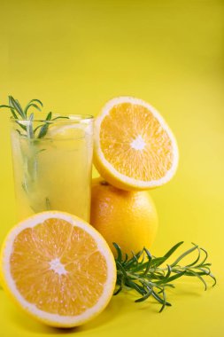 Soğuk portakal suyu. Citrus. Alkolik ve alkolsüz kokteyller.