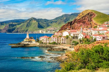 Muhteşem manzaralı deniz kenarı oteli Madeira. Yüksek kalite fotoğraf