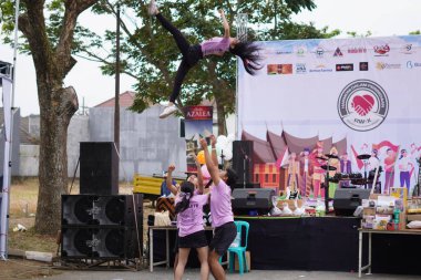 79. Endonezya Bağımsızlık Günü kutlamalarında ponpon kız takımı sahne alacak.