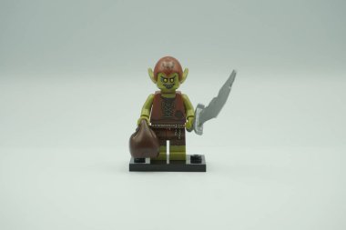 Cin Lego minicik tuğlalar beyaz arka planlı oyuncak