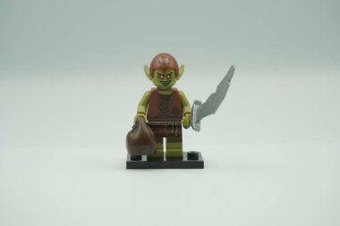 Cin Lego minicik tuğlalar beyaz arka planlı oyuncak