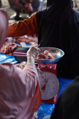 Kurban etmek için kullanılan teraziler Kurban Bayramı 'nda kullanılıyor.