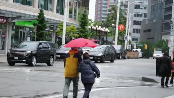 Downtown Canada Place Regnerischen Frühling Großeltern Männer Und Frauen Menschen — Stockvideo