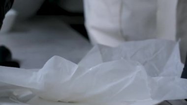 Dönüşümlü kremalı Camembert 'in 4K' lık detaylı görüntüsü. Yüksek kalite 4k görüntü