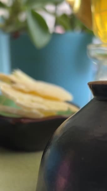 Tea Set Glass Teapot Cups Brew Slow Motion Tea Composition — Wideo stockowe