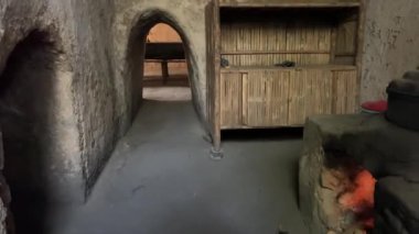 Vietnam Savaşı sırasında Cu Chi tünellerindeki gerilla kampının görüldüğü yer artık turistik bir yer. Seyahat konsepti. Cu Chi, Viet Nam Cu Chi 