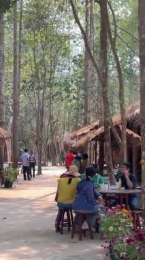 Vietnam Savaşı sırasında Cu Chi tünellerindeki gerilla kampının görüldüğü yer artık turistik bir yer. Seyahat konsepti. Cu Chi, Viet Nam Cu Chi 06.06.2024