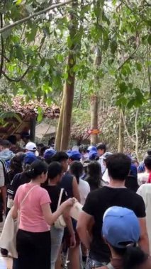 Vietnam Savaşı sırasında Cu Chi tünellerindeki gerilla kampının görüldüğü yer artık turistik bir yer. Seyahat konsepti. Cu Chi, Viet Nam Cu Chi 06.06.2024