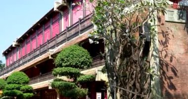 Grand World Phu Quoc Pearl Island manzaralı güzel yerlerin eşsiz mimarisidir. Venedik İtalya 'daki gibi renkli binalar