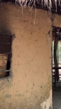 1979 'da Cu Chi, Vietnam' da ulusal tarihi bir yer olarak kabul edilen Cu Chi tünellerinin merkezindeki özgürleştirilmiş bölgenin yeniden canlandırılması
