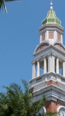 Phu Quoc adasındaki Grand World 'de güzel bir sabah, bir sürü renkli ev. Phu Quo Adası Vietnam Büyük Dünya. 