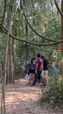 Vietnam Savaşı sırasında Cu Chi tünellerindeki gerilla kampının görüldüğü yer artık turistik bir yer. Seyahat konsepti. Cu Chi, Viet Nam Cu Chi 06.06.2024