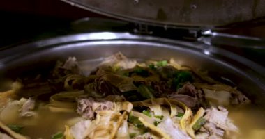 Vietnam 'da bambu çorbası, yemek, phu quoc adası, Hon Thom Adası. Yüksek kaliteli FullHD görüntüler