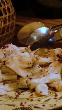 Vietnam usulü domuz buğulama, banh bao. Yüksek kaliteli FullHD görüntüler