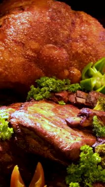 Sebzeli hindi ve restoran menüsü. Yüksek kaliteli FullHD görüntüler