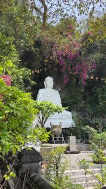 Da Nang, Vietnam, Asya Mermer Dağları 'nın Arkaplan' da gözler önüne serilen manzarası. Yüksek kalite 4k görüntü