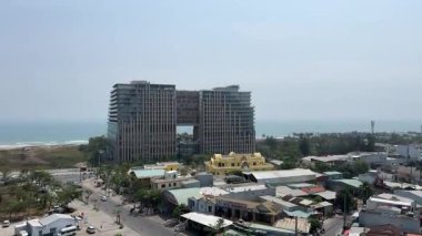 Da Nang, Vietnam, Asya Mermer Dağları 'nın Arkaplan' da gözler önüne serilen manzarası. Yüksek kalite 4k görüntü