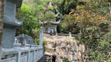 Da Nang, Vietnam, Asya Mermer Dağları 'nın Arkaplan' da gözler önüne serilen manzarası. Yüksek kalite 4k görüntü