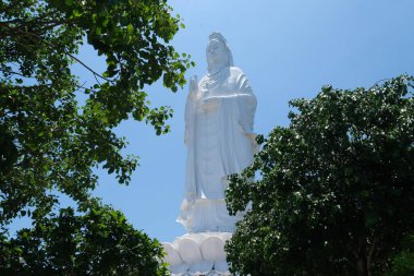 Danang Vilayeti, Vietnam için Guan Yin heykelinin tapınağının bayan Buda Danang Detayları. Vietnam 'daki Danang şehrindeki Linh Ung Pagoda' da Buda Heykeli. Yüksek kalite