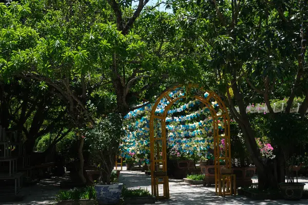 Danang Vilayeti, Vietnam için Guan Yin heykelinin tapınağının bayan Buda Danang Detayları. Vietnam 'daki Danang şehrindeki Linh Ung Pagoda' da Buda Heykeli. Yüksek kalite