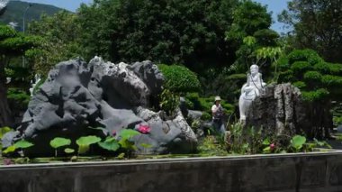 Danang Vilayeti, Vietnam için Guan Yin heykelinin tapınağının bayan Buda Danang Detayları. Vietnam 'daki Danang şehrindeki Linh Ung Pagoda' da Buda Heykeli. Yüksek kalite