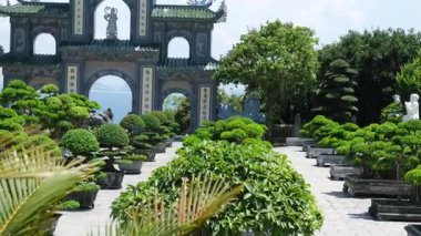 Danang Vilayeti, Vietnam için Guan Yin heykelinin tapınağının bayan Buda Danang Detayları. Vietnam 'daki Danang şehrindeki Linh Ung Pagoda' da Buda Heykeli. Yüksek kalite