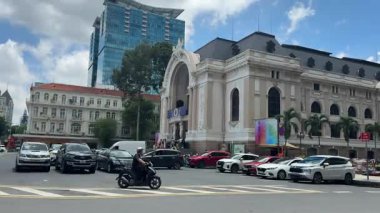 Saigon Opera binası kavşağı Vietnam Ho Chi Minh 05.30. 2025