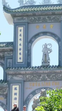 Danang Vilayeti, Vietnam için Guan Yin heykelinin tapınağının bayan Buda Danang Detayları. Vietnam 'daki Danang şehrindeki Linh Ung Pagoda' da Buda Heykeli. Yüksek kalite