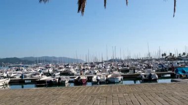Golfo dei Poeti Cruise Terminali, La Spezia, İtalya Güzel renkli gerçek mimari İtalya 'nın ünlü uçurum kasabası. Yüksek kalite 4k görüntü