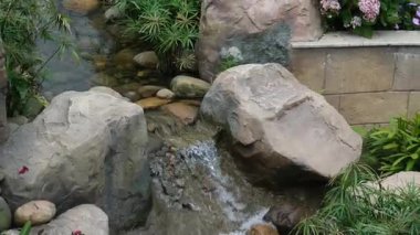 Da Nang, Vietnam Altın Köprüsü Elle Köprü ve DaNang Vietnam 'daki Ba Na Hills Güneş Dünyası' ndaki dağ manzaralı gözlemevi. Yüksek kalite fotoğraf