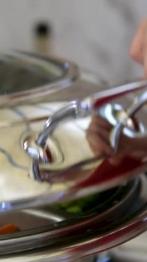 Havuç brokoli tabakta taze brokoli. Sağlıklı yemekler, vejetaryen mutfağı. - Evet. Yüksek kalite 4k görüntü