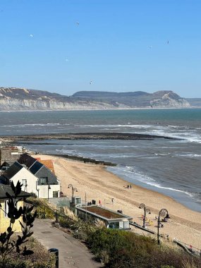 Jurasik kıyı manzarası Lyme Regis Dorset İngiltere 