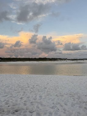 Grayton Plajı Eyalet Parkı Florida Kıyı Kum Gölü üzerinde gün batımı