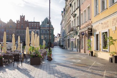 Poznan şehir merkezi sabah güneşinde.