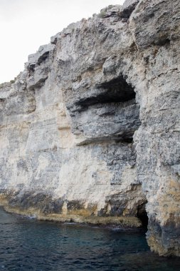 Santa Maria Mağaraları Malta manzaralı sudan