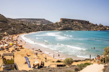 Malta 'da Riviera halk plajı