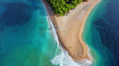 Hırvatistan 'daki Golden Horn plajı, Brac Adası, Zlatni faresi