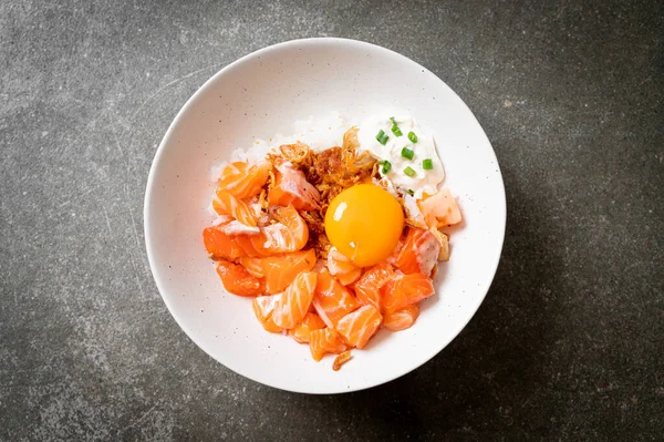 stock image Japanese rice with fresh salmon raw and pickled egg - Asian food style