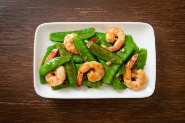 Karidesli Kızarmış Yeşil Bezelye Ev Yapımı Yemek Stili