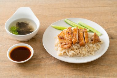 Grilled Chicken with Steamed Rice in Hainan style