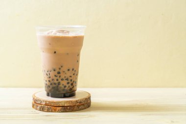 Kabarcıklı Tayvan sütlü çayı - popüler Asya içeceği