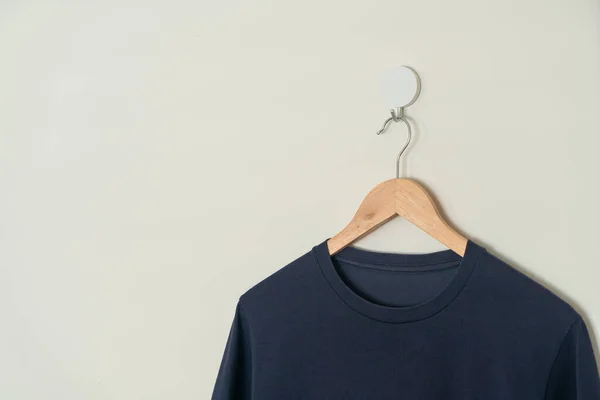Navy Shirt Hanging Wood Hanger Wall — 图库照片